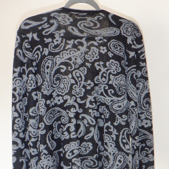 Buttonless Sweater - Valerie Stevens - Picture 3 of 9